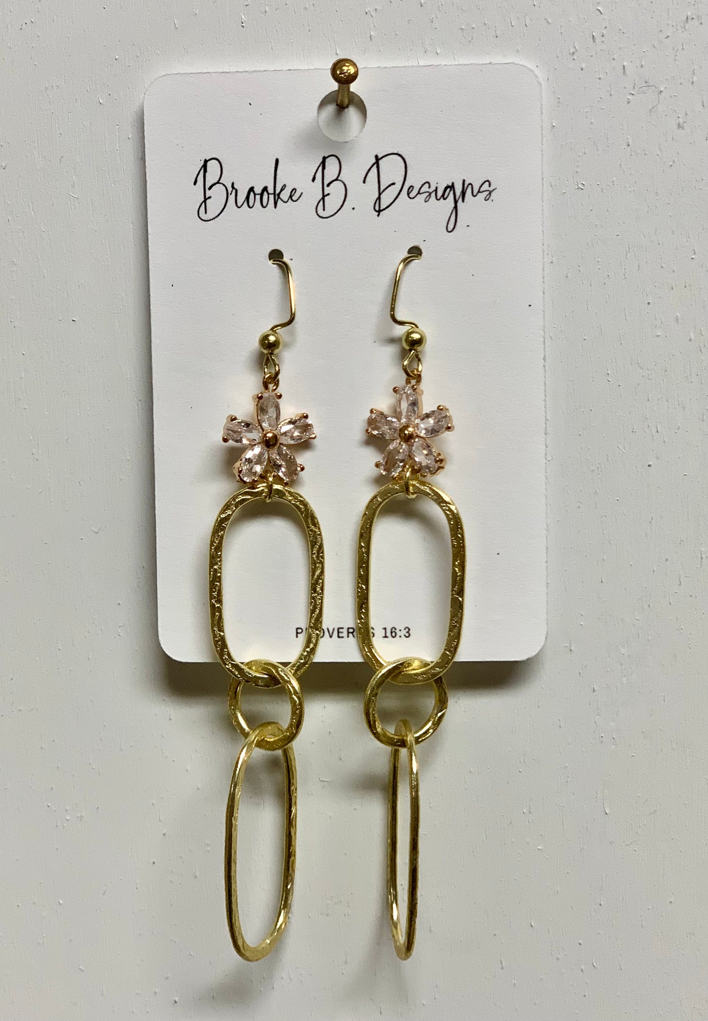 Dainty Daisy Earrings