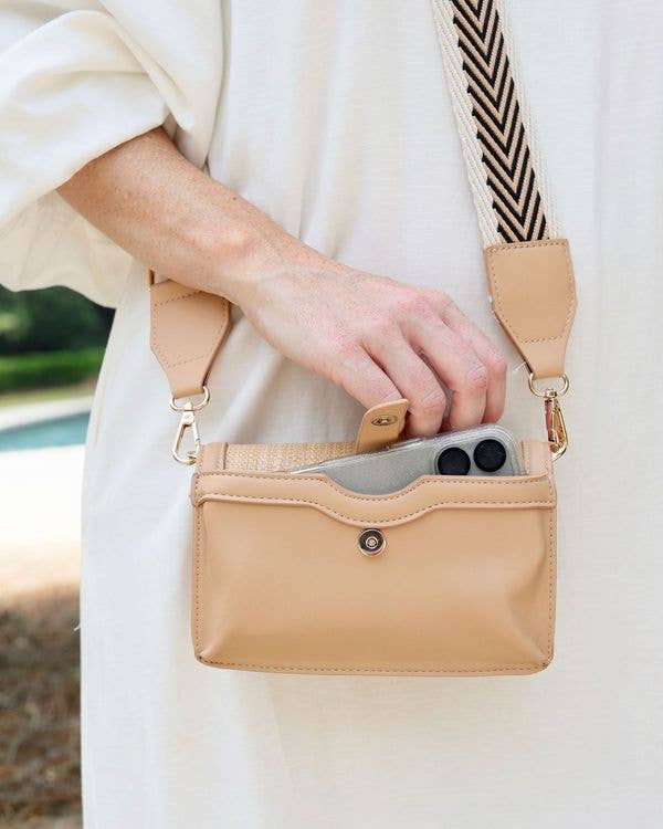 Maverick Crossbody with Pocket Natural Tan