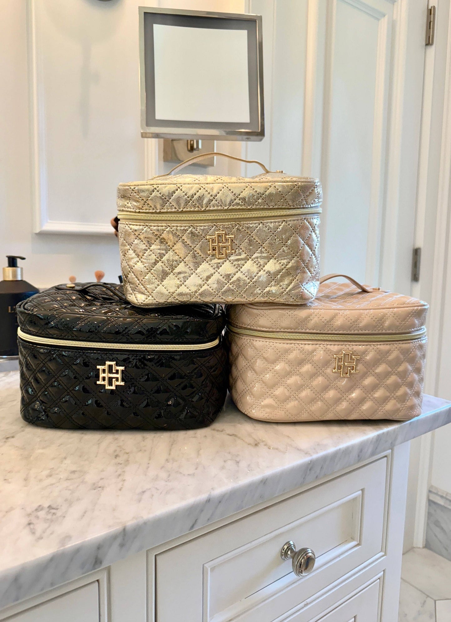 Hampton Train Case (Champagne Pop)