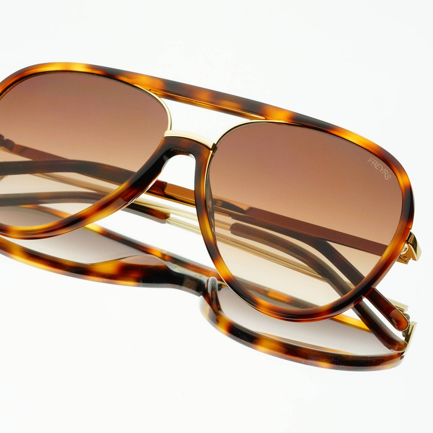 Shay (NEW) Unisex Aviator Sunglasses : Tortoise / Gradient Brown