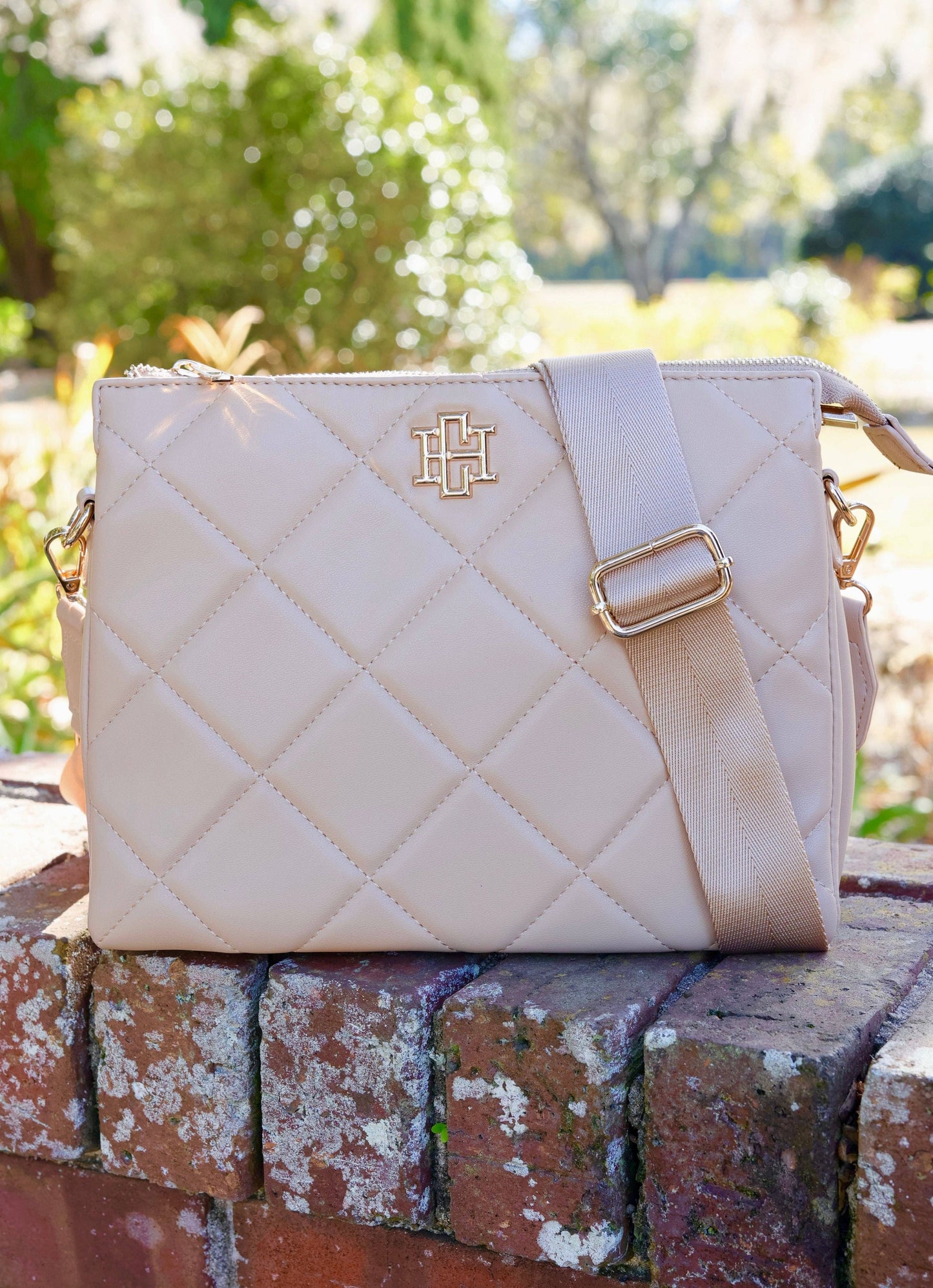 Ariana Crossbody (Tan Quilted)