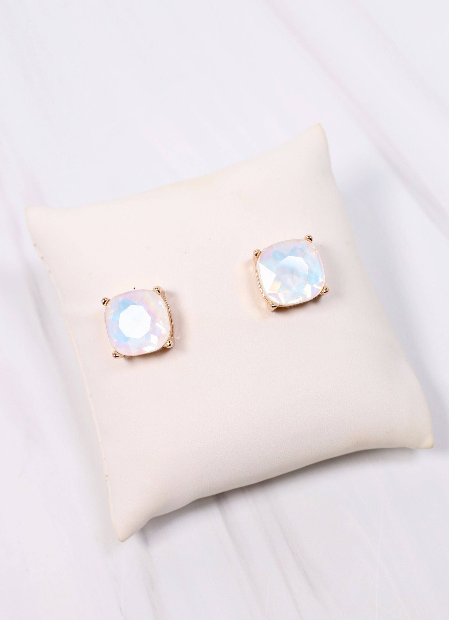 Julien Stone Stud Earring WHITE OPAL