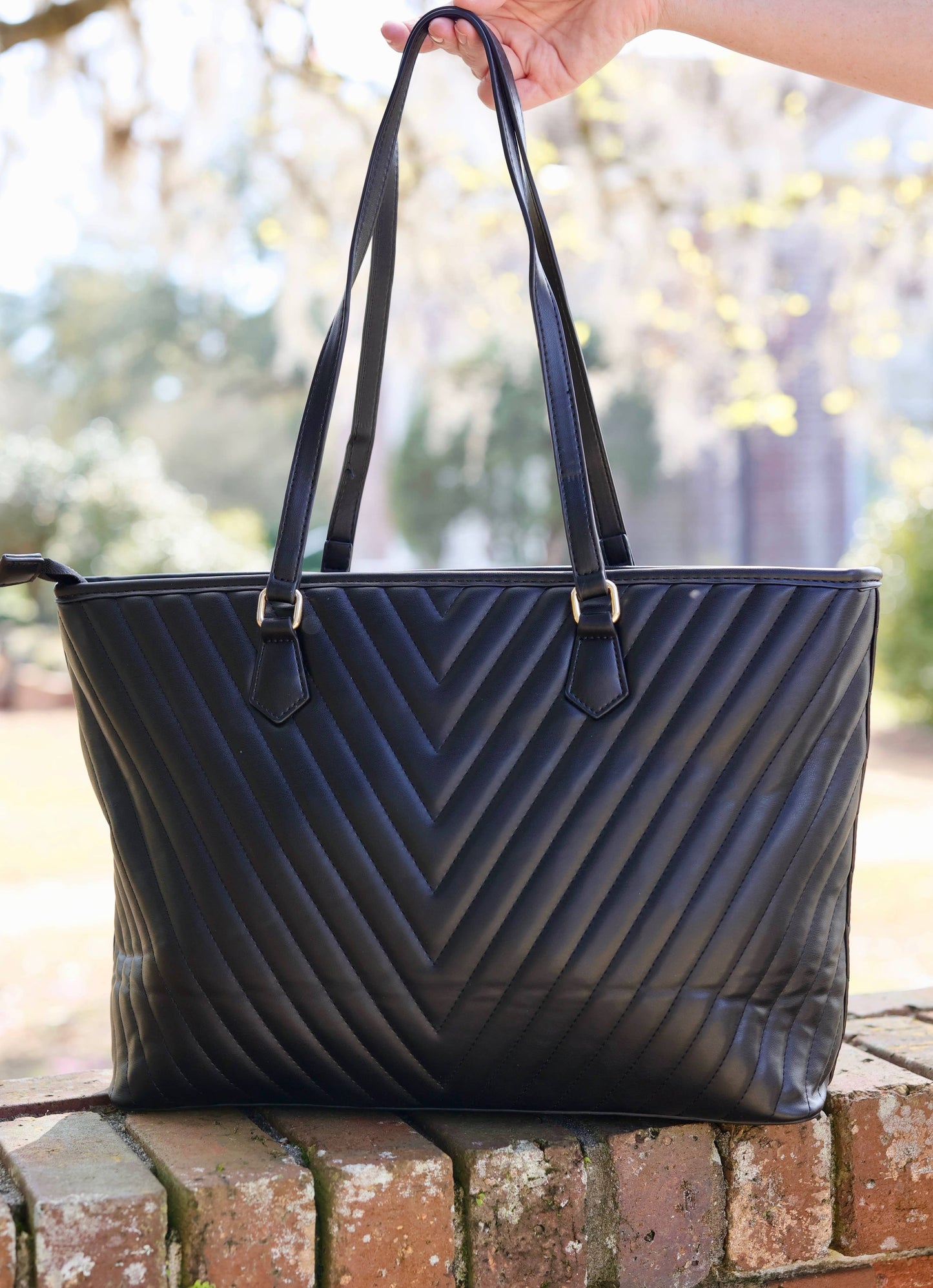 Tabitha Quilted Tote (Black)