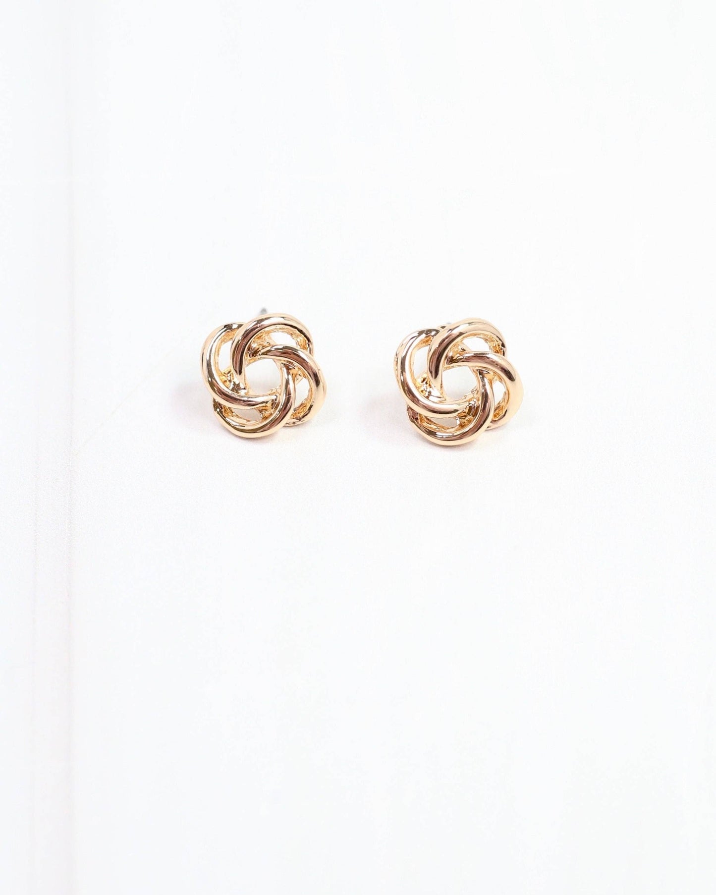 Fontaine Knot Earring