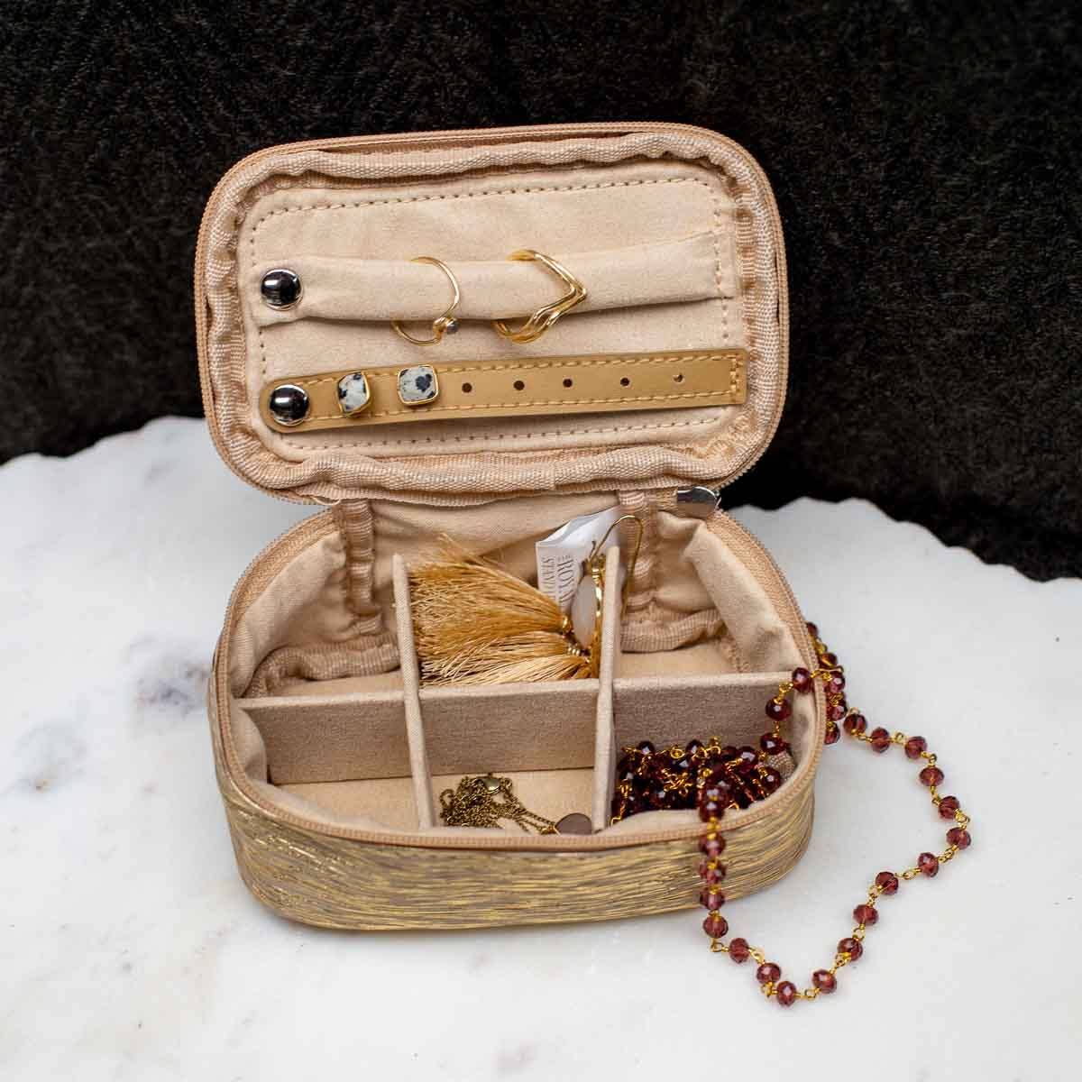 Shine Bright Jewelry Organizer: Natural/Gold