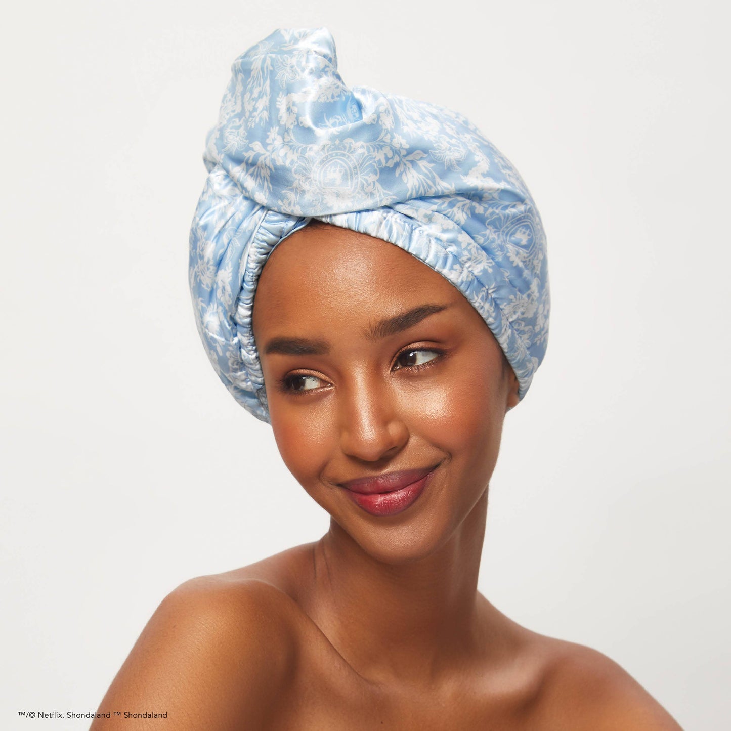 Kitsch x Bridgerton Satin Wrapped Hair Towel / Toile De