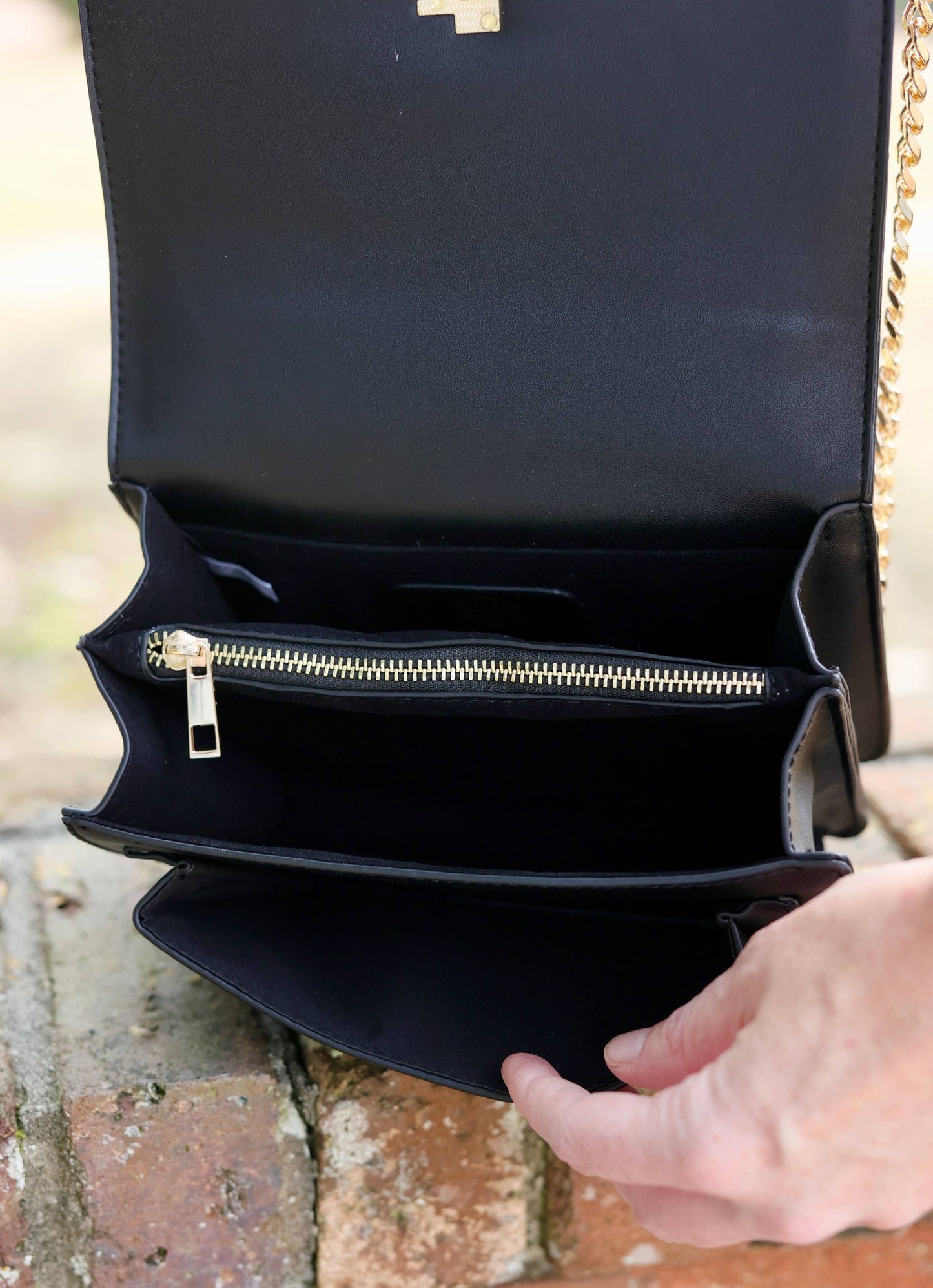 Dawn Crossbody (Black)