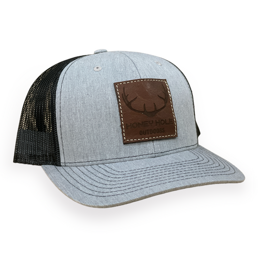 Snapback - Leather Patch Buck